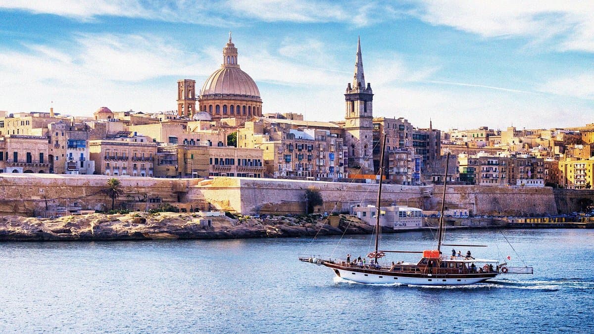 Malta Work and Study: Hem Oku Hem Çalış Rehberi (2026)