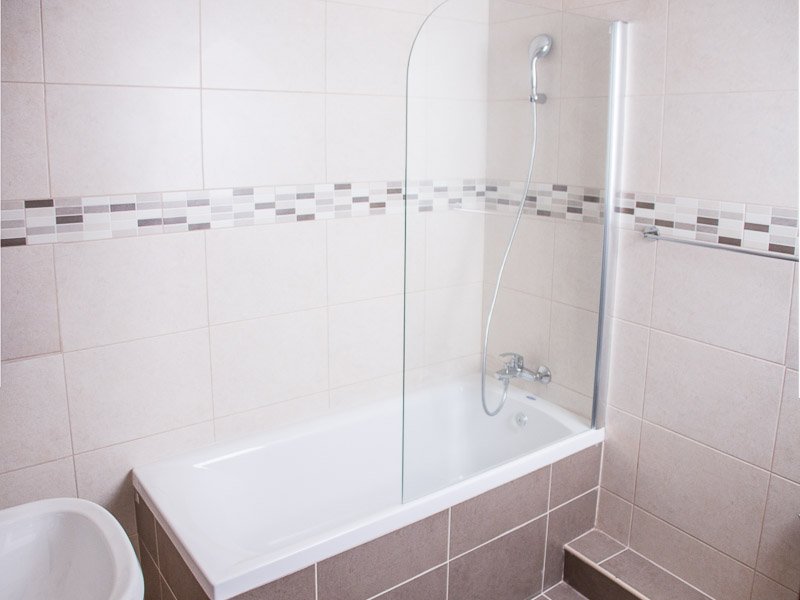 language-school-apartment-accommodation-bathroom