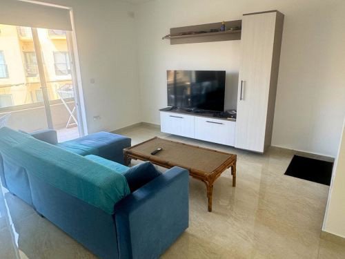 stay-with-a-teacher-living-room